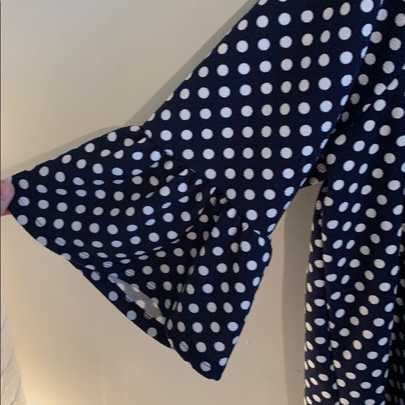 NWOT Green Envelope Bell Sleeve Top - Picture 2 of 4